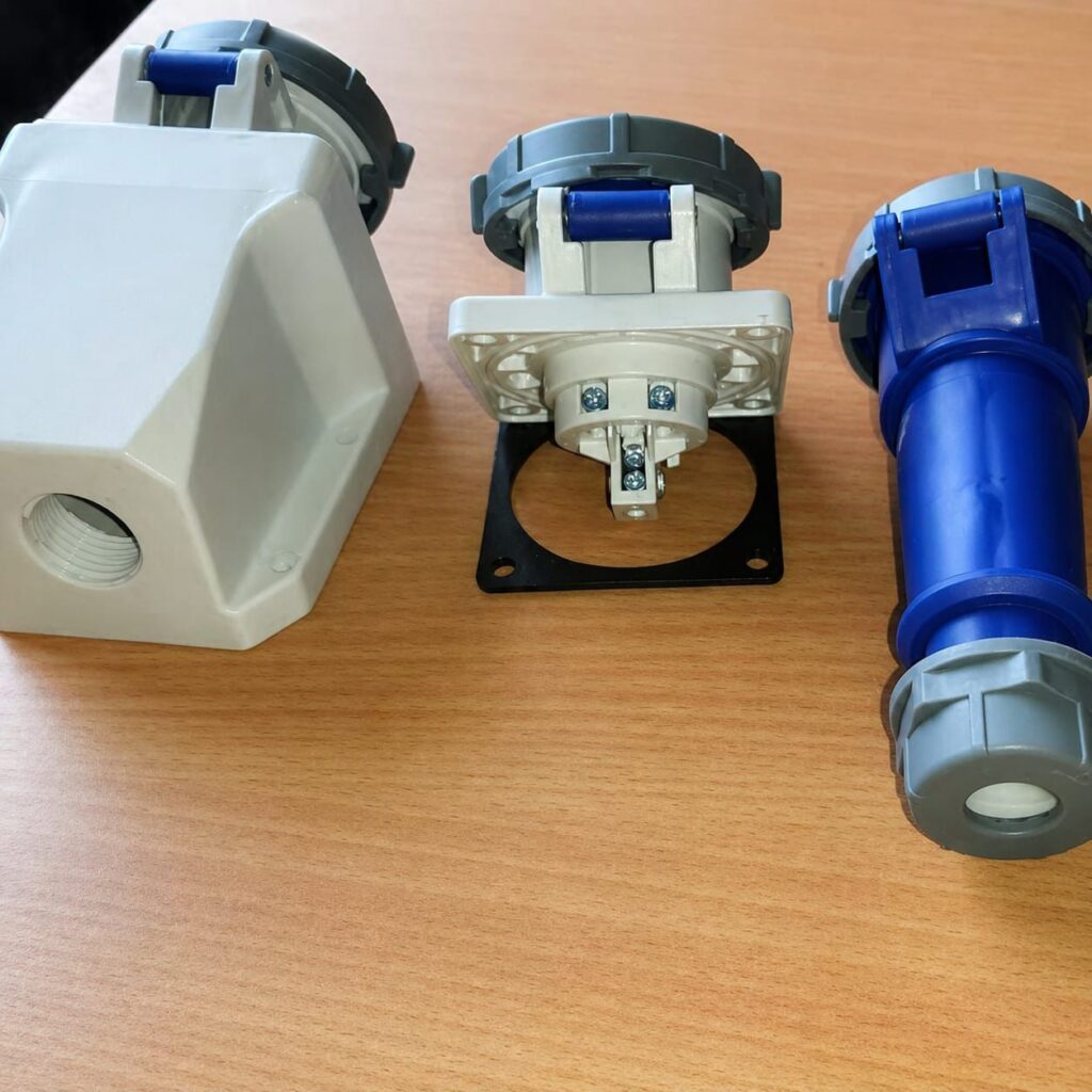 Earth leakage relay with CBCT